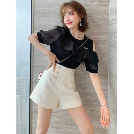 PS47747# 性感单侧露肩荷叶边上衣+复古盘扣短裤套装女夏新款 服装批发女装直播货源